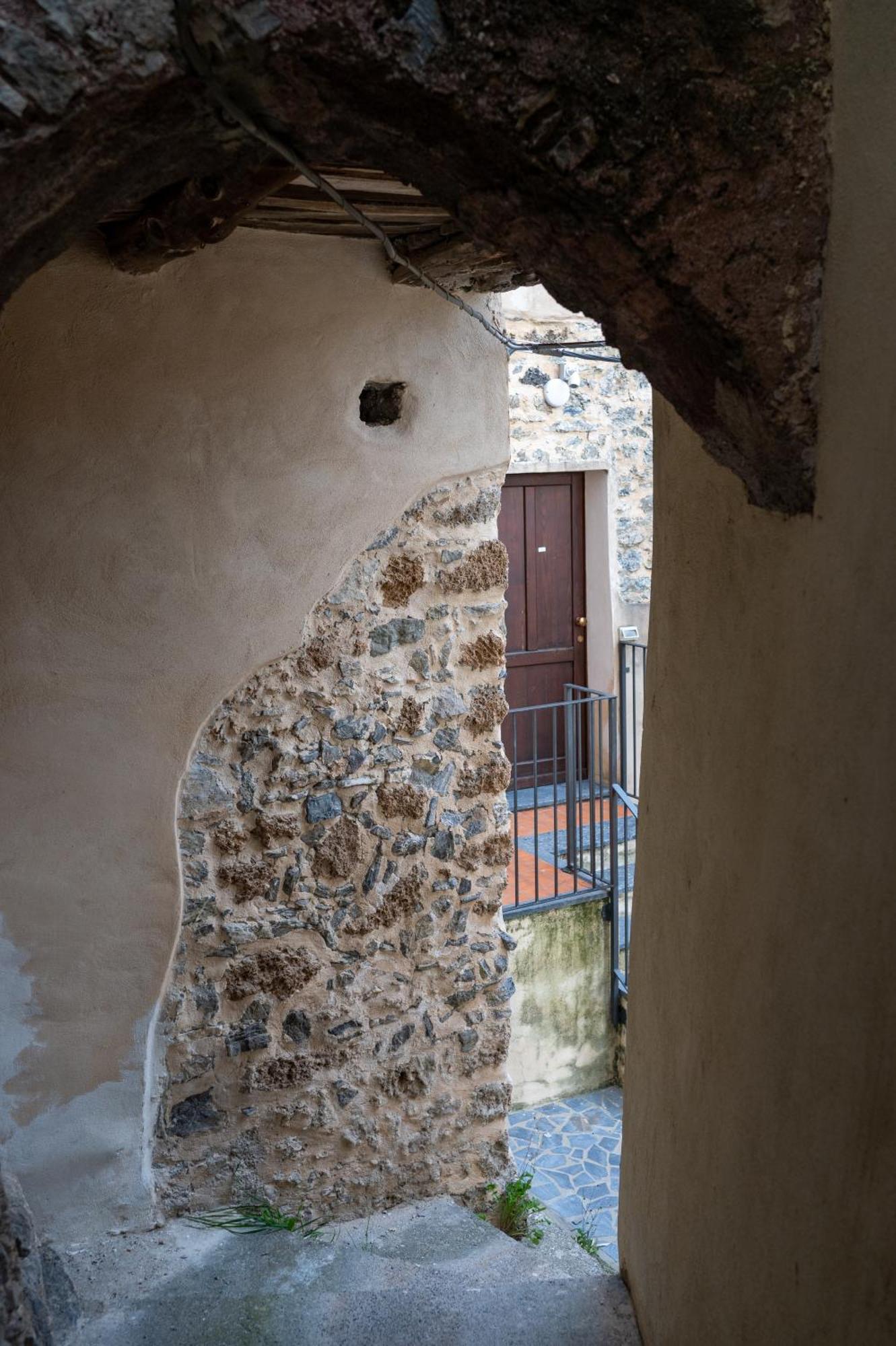 Dimora Del Borgo Affittacamere Sangineto Exterior foto