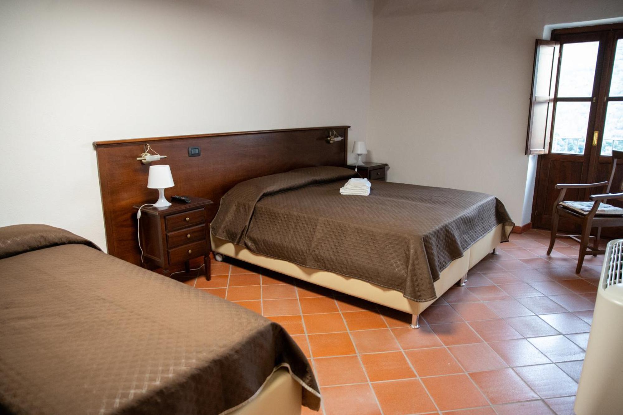 Dimora Del Borgo Affittacamere Sangineto Exterior foto
